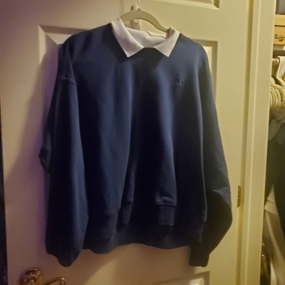 Champion Women's Blue Sweater